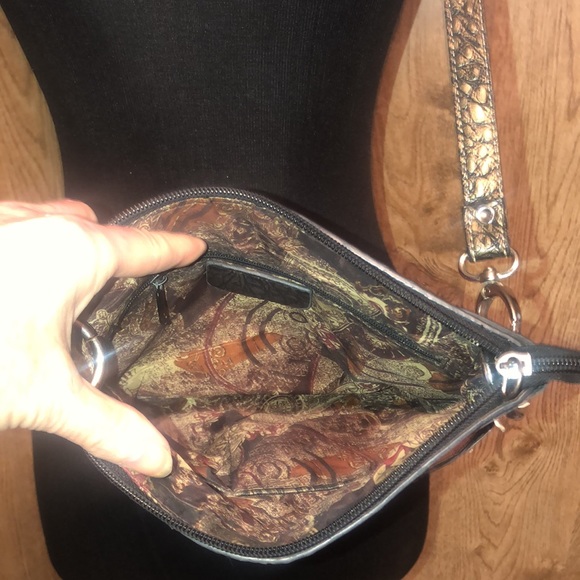 Pretty Pink Rhinestone Crossbody Purse - Picture 6 of 14